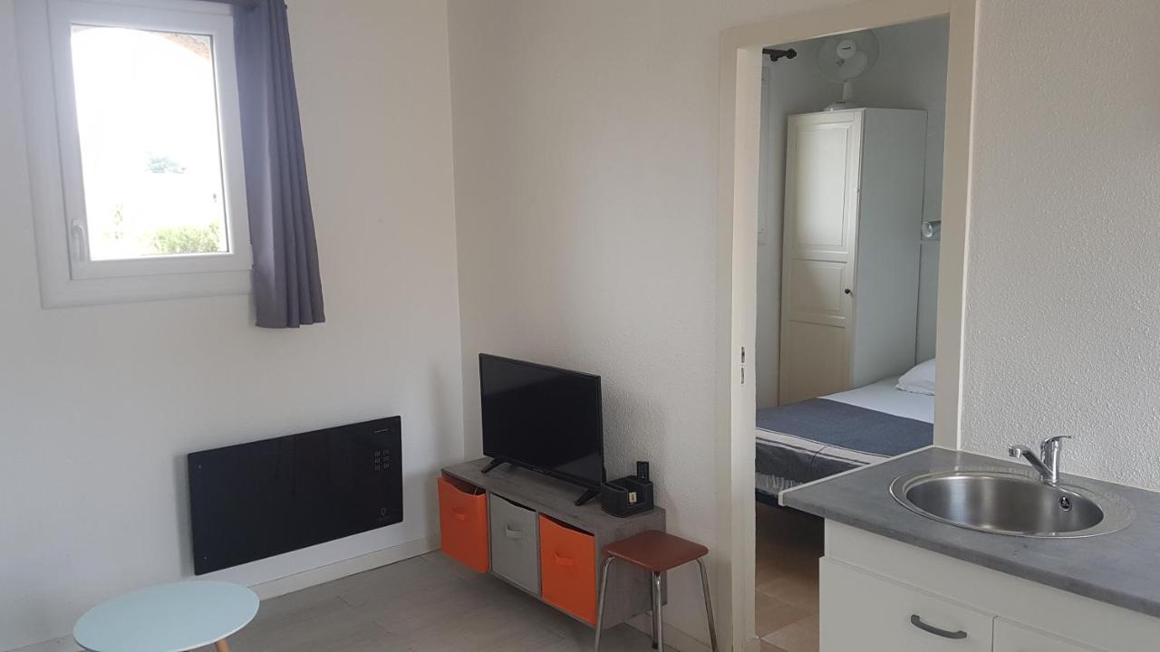 Appartement T2 Avec Cabine A St Pierre La Mer Fleury  Bagian luar foto